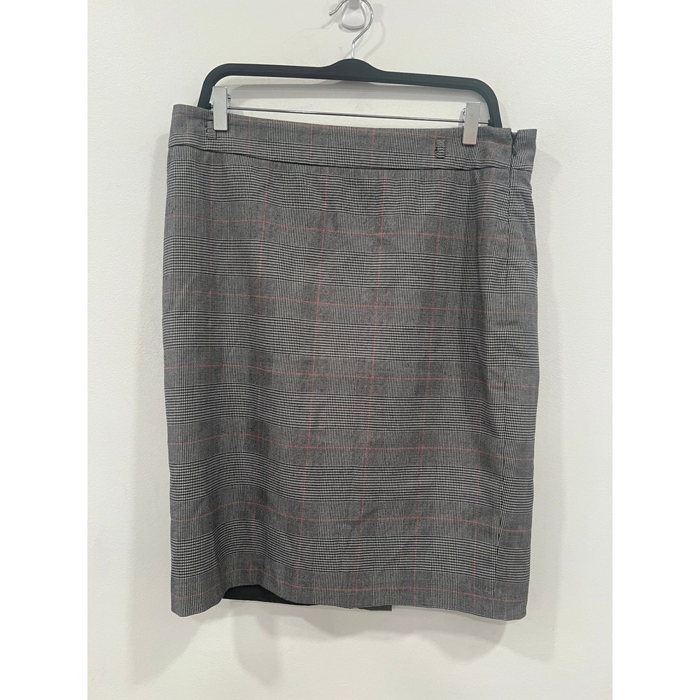 Chaps Pencil Skirt Women's Skirt Gray Plaid Corporate Pencil Business Size 12